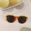 Occhiali da sole retrò cat-eye ambra traslucida con lenti grigio scuro e montatura - Stile Quadrato Morbido Semitrasparente Arancio Ambra (026)