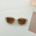Retro cat-eye futuristic sports sunglasses in cream white frame with brown lenses - Off White