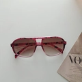 Retro oversized double-bridge sunglasses with pink tortoise frame and gradient tea lenses - Red Flower Pattern