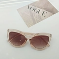 Cat eye triangle sunglasses with champagne pink frames and brown gradient lenses - Champagne