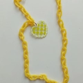 Catena per occhiali gialla in plastica con ciondolo a cuore a scacchi Y2K - Giallo (Ciondolo a Cuore a Scacchi)
