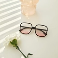 Chic oversized square sunglasses with black frame and pink gradient lenses - Pink Gradient (2221)