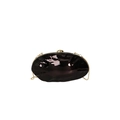 Glänzende schwarze Acryl-Clutch mit goldenem Kugelverschluss und Kettenriemen für den Abend - Schwarz