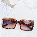 Oversized square frame sunglasses in stylish leopard print with brown gradient lenses - Leopard Print