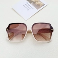 Lunettes de soleil crème surdimensionnées avec verres dégradés bruns et étoiles dorées - Blanc Cassé