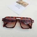 Fashionable tortoise shell oversized aviator sunglasses with gradient brown lenses - Leopard Print