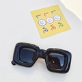 Quadratische Sonnenbrille mit dickem Rahmen in glänzendem Schwarz mit UV-Schutz - Schwarz