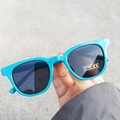 Lunettes de soleil carrées bleu vif pour enfants avec protection UV400 et verres gris - Gris Bleu