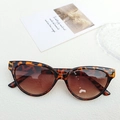 Cat-eye zonnebril in schildpadprint met donkerbruine gradiëntglazen voor dames - Luipaardprint