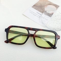 Lunettes de soleil rétro écaillées avec verres jaunes et design à double pont élégant - Écaille Verres Verts