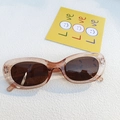 Cat-eye sunglasses with champagne gold frames and dark brown lenses for women - Champagne