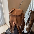Sac bandoulière en daim marron avec détails à franges et bandoulière réglable chic - Khaki