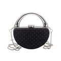 Sac de soirée noir en croissant avec clous dorés, poignée argent et bandoulière - Style 2 Cadre Argent Noir