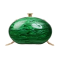 Grüne Acryl-Abendtasche mit Marmormuster, Goldkette und Verschluss mit Straßsteinen - Grün