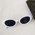Gafas de sol blancas ovaladas para niños con lentes oscuras y protección UV400 - Blanco
