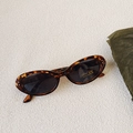Gafas de sol ovales para niños con montura de carey marrón y lentes de protección UV400 - Carey
