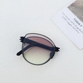 Faltbare Sonnenbrille mit schwarzem Rahmen und pink-gelben Verlaufsgläsern für die Reise - Schwarzer Rahmen Heller Tee