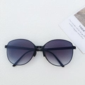 Faltbare Oversize-Sonnenbrille mit schwarzem Rahmen und lila Verlaufslinsen - Schwarzer Rahmen Doppelgrau