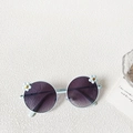 Kids round sunglasses in light blue frame with white daisy flowers and gradient purple lenses - Blue Frame Gradient Grey Lens
