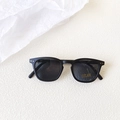 Kids square sunglasses in matte black with UV400 protection and dark grey lenses - Black