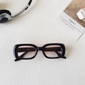 Lunettes de soleil rétro carrées avec monture noire et verres dégradés roses - Monture Noire Rose Blush