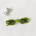 Occhiali da sole ovali retrò con montatura verde lime e lenti scure in resina - Ovale a Montatura Intera Verde Lime (Cuiwei 13)