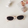 Lunettes de soleil œil de chat vintage pour enfants avec monture beige et verres gris foncé - Blanc Cassé