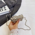 Mini borsa a tracolla argentata a forma di arachide con catena a sfere sottile - Argento