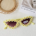 Kids flower sunglasses in yellow with UV400 protection and daisy floral petal frames - Cat Eye Yellow