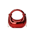 Sac à main rouge en acrylique brillant avec bandoulière chaîne dorée et poignée ronde - Rouge