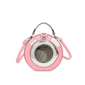 Sac à main rose en forme de machine à laver avec poignée et bandoulière sur fond blanc - Rose