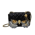 Borsa a tracolla nera in pelle trapuntata con gufo, catena dorata e strass - Nero Stile Angelo
