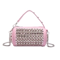 Sac cylindrique rose avec rangées de strass argentés et bandoulière en chaîne métal - Rose