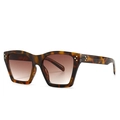 Occhiali da sole squadrati oversize tartarugati con lenti sfumate marroni e borchie d'oro - Tartarugato/Lente Marrone Sfumata