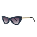 Moderne Cat-Eye-Sonnenbrille mit dunkelblauem Rahmen, goldenen Metallbügeln und Verlaufsgläsern - Dunkelblau (C6)