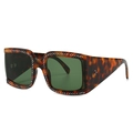 Klassieke D-frame zonnebril met schildpadmotief, kristallen strass en metalen klinknagels - Amber