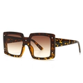 Oversized square tortoiseshell sunglasses with gradient lenses and silver rivet details - Leopard Brown Gradient