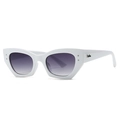Lunettes de soleil œil-de-chat blanc brillant avec verres dégradés violets et logo - Monture Blanche Verre Gris