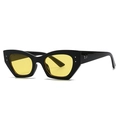 Lunettes de soleil ovales rétro avec monture noire et verres jaunes au style moderne - Monture Noire Verres Jaunes