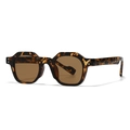Lunettes de soleil géométriques écaille de tortue avec verres bruns et rivets argentés - Monture Écaille Verres Thé