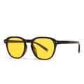 Moderne retro vierkante zonnebril met dubbele brug, bruin montuur en gele glazen - Zwart Frame/Gele Lens