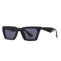 Gafas de sol modernas ojo de gato con montura negra rectangular y lentes gris oscuro - Montura Negra Lentes Negras