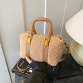Beige faux shearling Boston tas met bruine lederen hengsels en gouden hardware - 22*10.5*14 / Khaki