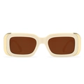 Lunettes de soleil œil de chat crème avec verres marron et détails dorés brillants - Monture Blanc Cassé / Verres Thé