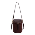 Bolso cubo de ante marrón oscuro con tapa de cuero liso y borlas doradas - Marrón
