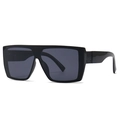 Grote flat-top zonnebril in glanzend zwart met brede pootjes en donkere glazen voor dames - Zwart Frame Grijs Glazen