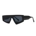 Moderne geometrische schwarze Oversize-Sonnenbrille mit dickem Rahmen in 45-Grad-Ansicht - Glänzendes Schwarz (C1 Schwarzgrau)