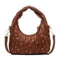 Bolso de mano marrón fruncido Matelassé con brillantes pedrería y asa superior tejida - Marrón