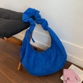 Bolso hobo azul de ante con correa plisada tipo nube y cierre de cremallera - Azul