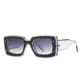 Lunettes de soleil carrées avec monture texture carbone et branches transparentes - C5 Gris Double Gris